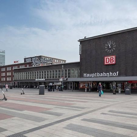- Cozy Apartment In The Heart Of Duisburg With New York Design & Betten & Sofa - 5 Mins Central Station Hbf - Big Tv & Wifi -- 外观 照片
